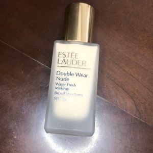 BOGO✨ Estée Lauder Double Wear Nude